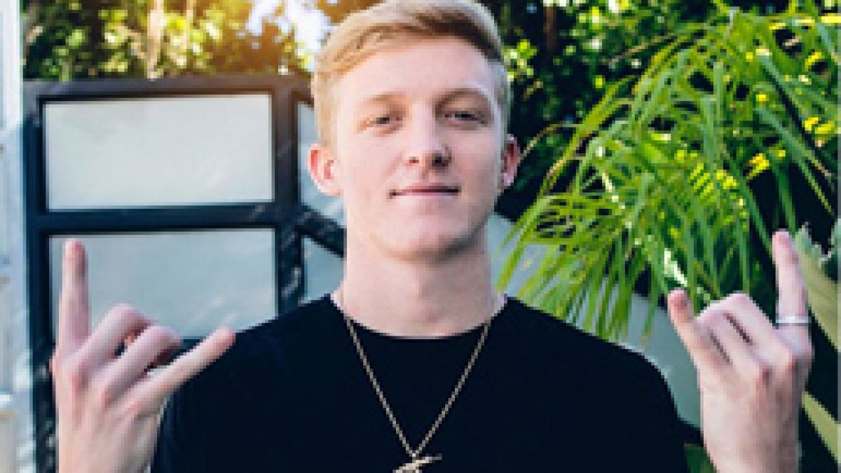 Tfue S Gaming Setup Pc Specs Including Keyboard Mouse Headset Etc
